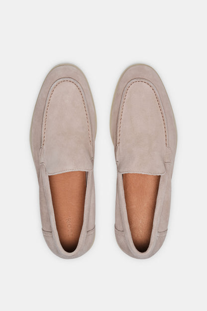 THE CLASSIC SUEDE LOAFER